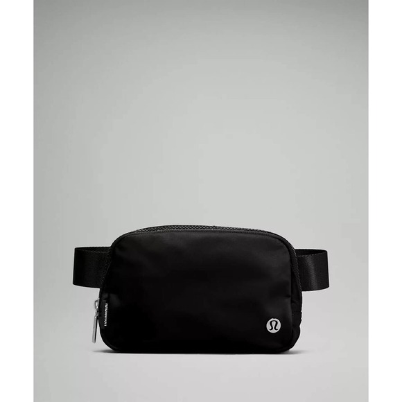 Lululemon Everywhere Belt Bag Black Everywhere Belt Bag One Size NWT